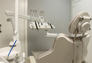 dentures clinic